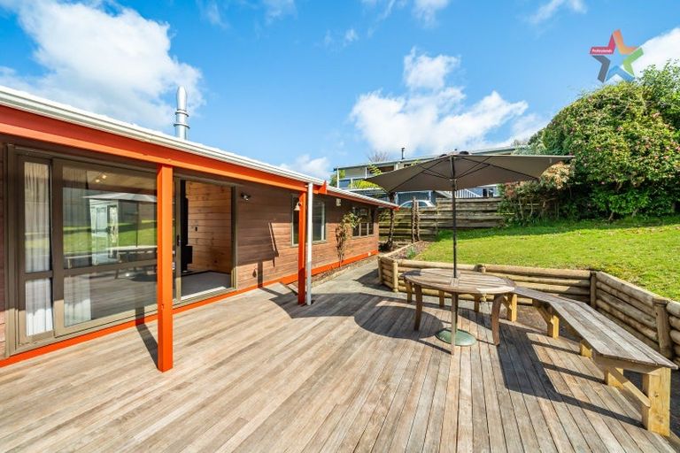 Photo of property in 91 Park Road, Belmont, Lower Hutt, 5010