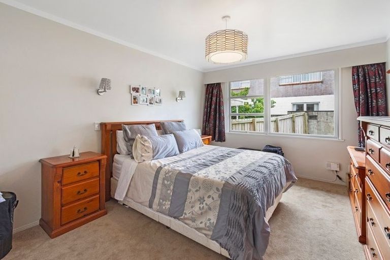 Photo of property in 1/46 Scenic Drive, Manurewa, Auckland, 2102