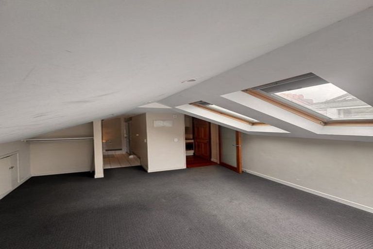 Photo of property in 195 The Terrace, Wellington Central, Wellington, 6011