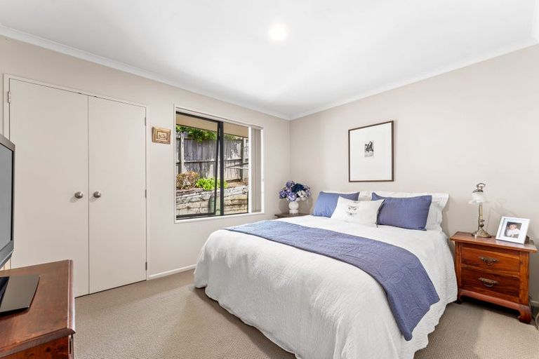 Photo of property in 40 Rivervale Grove, Stanmore Bay, Whangaparaoa, 0932