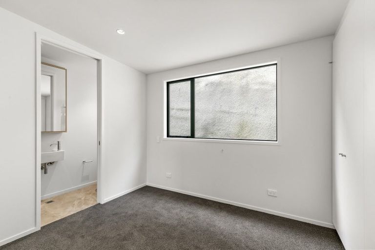 Photo of property in 33 Erica Pabst Way, Island Bay, Wellington, 6023