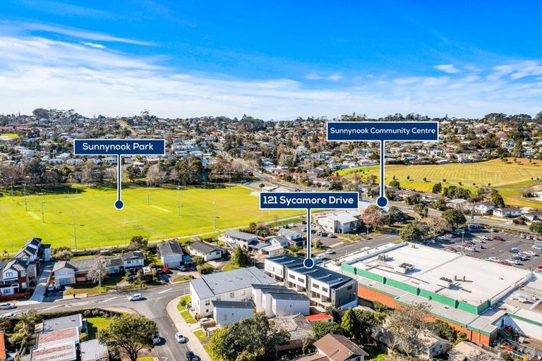 Photo of property in 121a Sycamore Drive, Sunnynook, Auckland, 0620