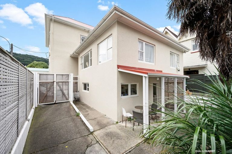 Photo of property in 2 Levy Street, Mount Victoria, Wellington, 6011