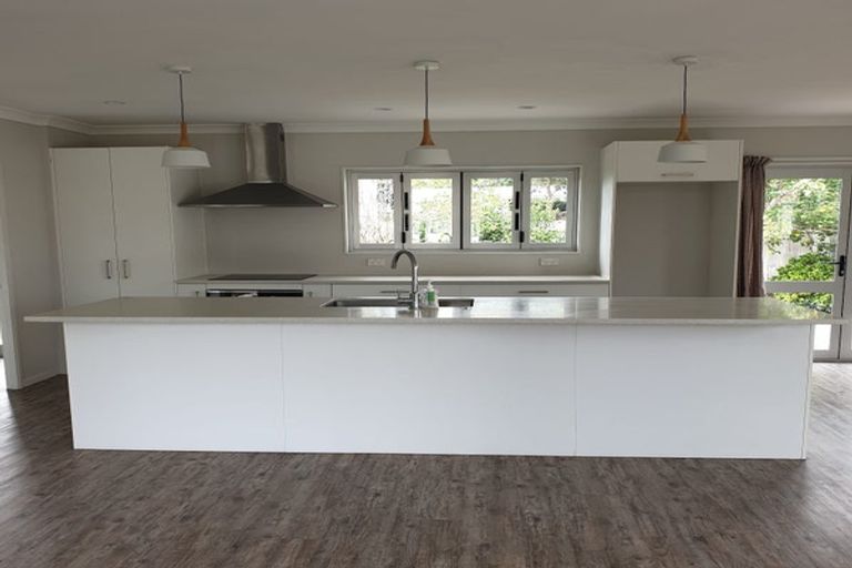 Photo of property in 9 Harbour Crest Drive, Waiuku, 2123