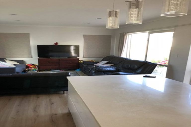 Photo of property in 54 Craigs Way, Hobsonville, Auckland, 0616