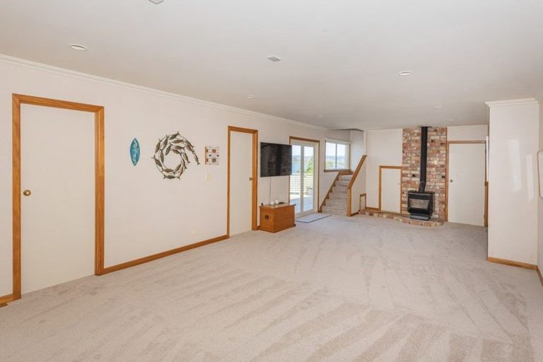 Photo of property in 5a Ormiston Road, Onerahi, Whangarei, 0110