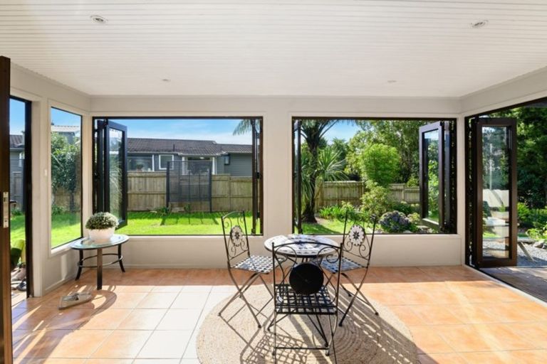 Photo of property in 6 Mark Place, Lynmore, Rotorua, 3010