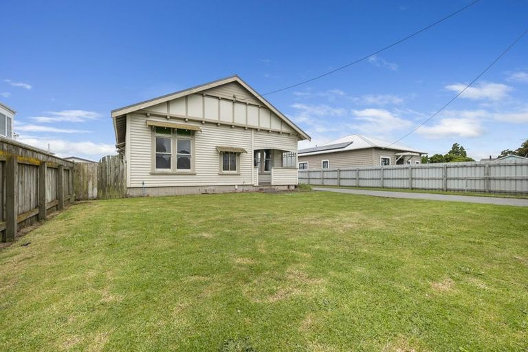 Photo of property in 278 South Road, Hawera, 4610
