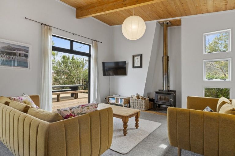 Photo of property in 29 Te Waaka Terrace, Kuratau, Turangi, 3381