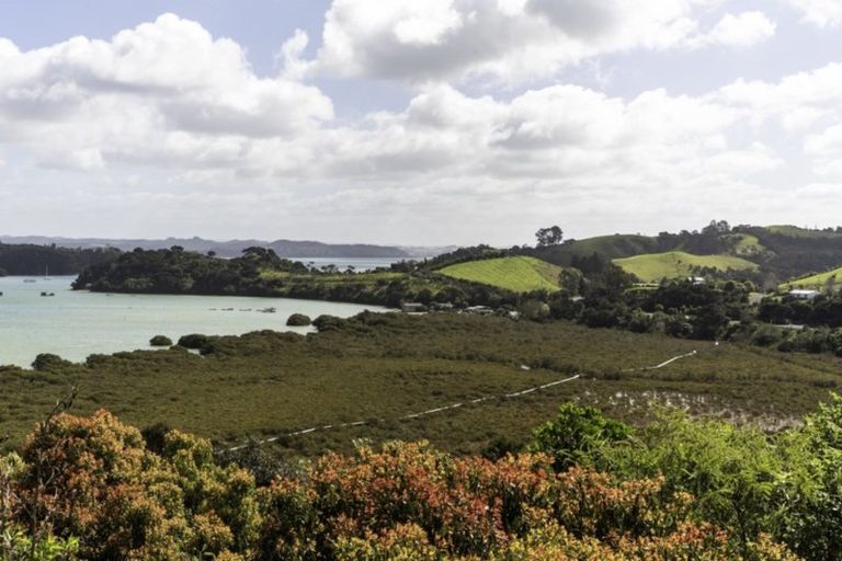 Photo of property in 9 Toi Track, Russell, 0272