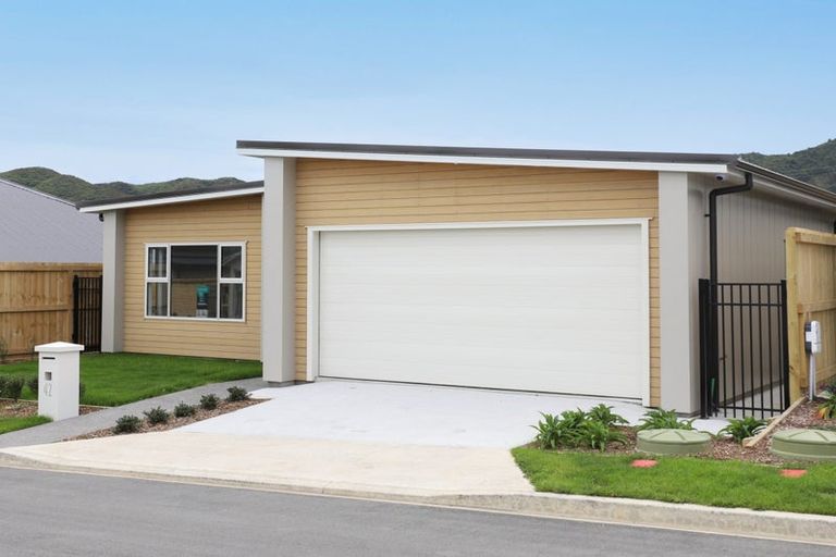 Photo of property in 42 Te Ara O Roimata, Wainuiomata, Lower Hutt, 5014