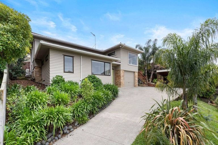 Photo of property in 43 Forrest Hill Road, Milford, Auckland, 0620