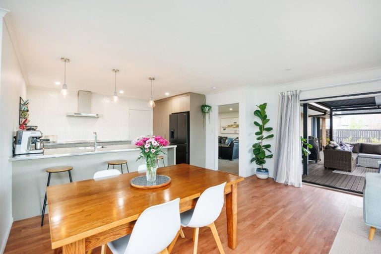 Photo of property in 4 Wake Place, Aokautere, Palmerston North, 4471