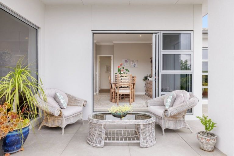 Photo of property in 16 Rexford Heights, Pyes Pa, Tauranga, 3112