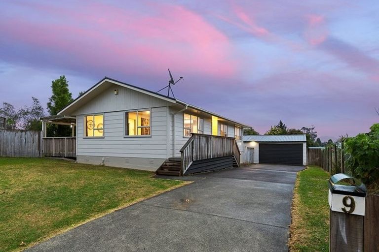 Photo of property in 9 Ohira Place, Henderson, Auckland, 0612