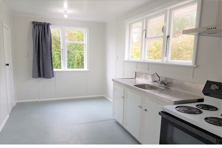 Photo of property in 105 Hampshire Street, Cannons Creek, Porirua, 5024