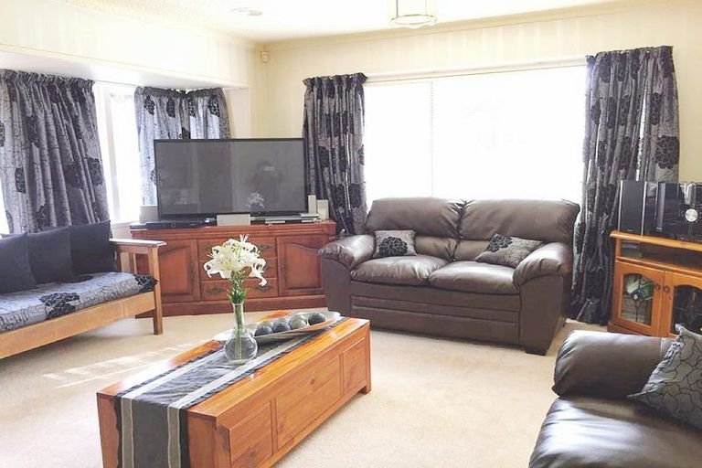 Photo of property in 8 Colum Place, Bucklands Beach, Auckland, 2014