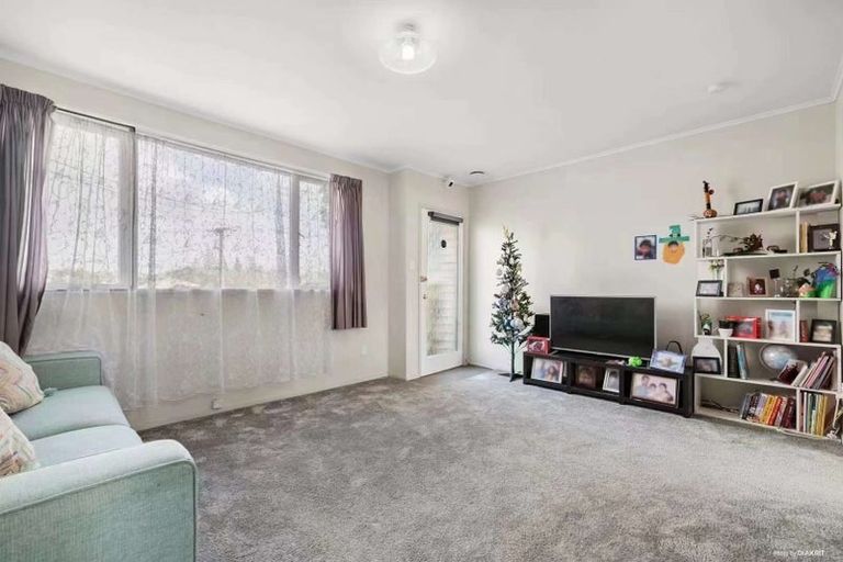 Photo of property in 2/1a Becroft Drive, Forrest Hill, Auckland, 0620