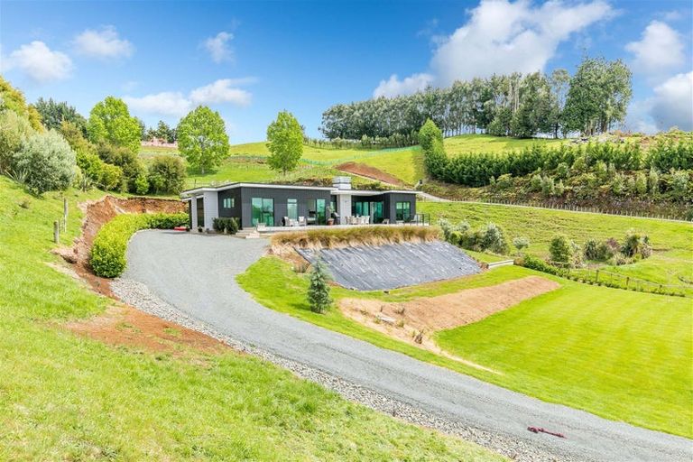Photo of property in 6 Tiwarawara Lane, Puketotara, Te Awamutu, 3876