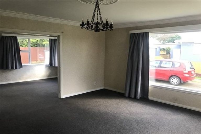 Photo of property in 24 Kent Crescent, Awapuni, Palmerston North, 4412