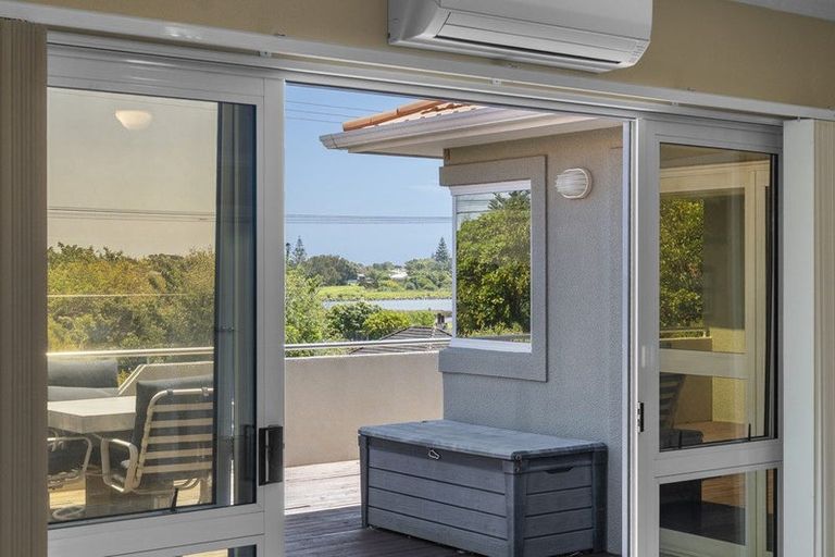 Photo of property in 50 Leslie Street, Waitara, 4320