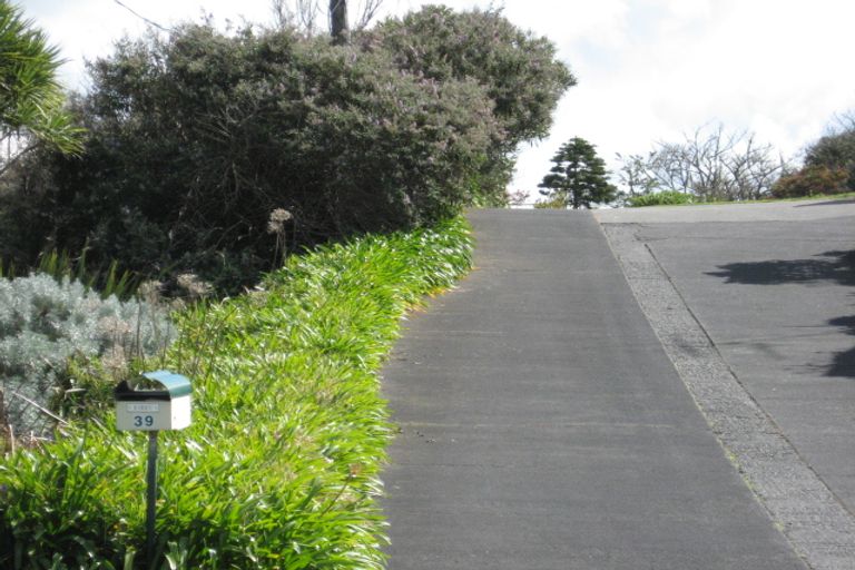 Photo of property in 39 Rangiora Street, Castlecliff, Whanganui, 4501