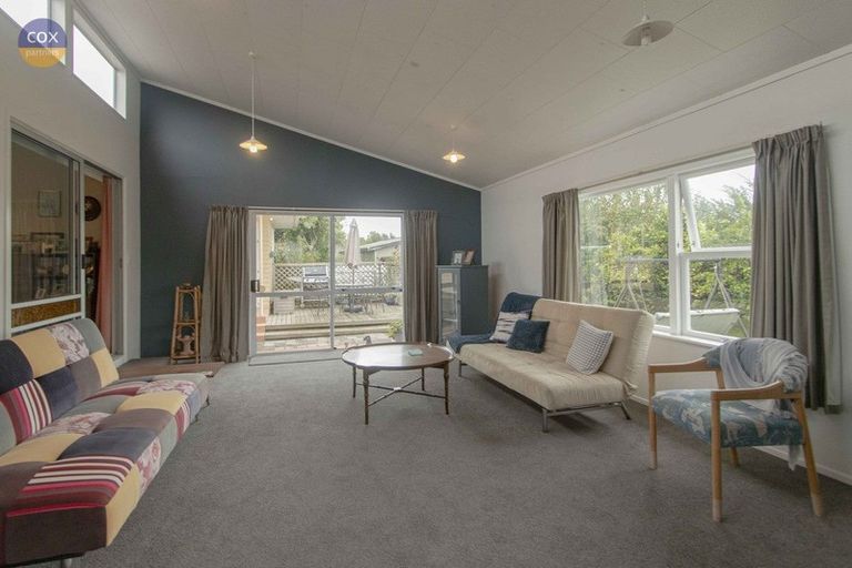 Photo of property in 28 Mcgregor Avenue, Pirimai, Napier, 4112