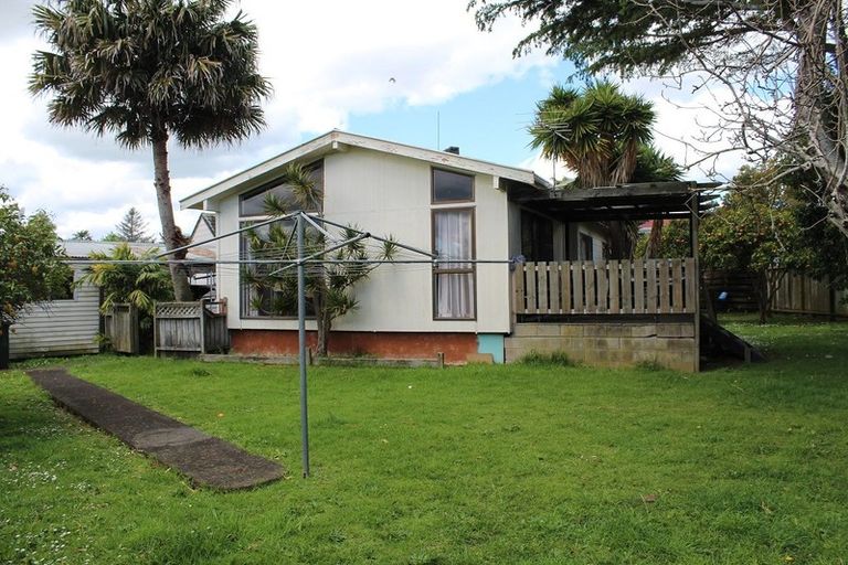 Photo of property in 261 Mahia Road, Weymouth, Auckland, 2103