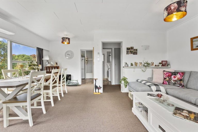 Photo of property in 73 Great North Road, Saint Johns Hill, Whanganui, 4501