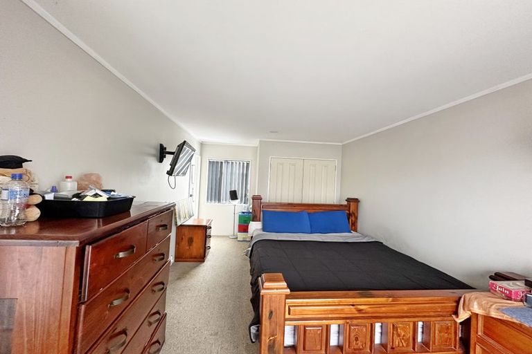 Photo of property in 6 Duxfield Drive, Ranui, Auckland, 0612