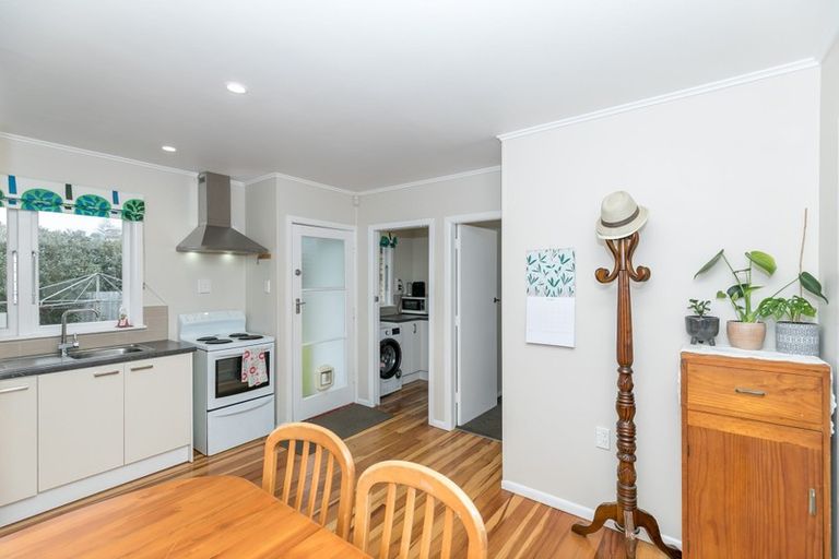 Photo of property in 70 Mount View Road, Melville, Hamilton, 3206