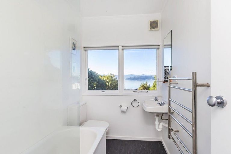 Photo of property in 72a Sar Street, Wadestown, Wellington, 6012