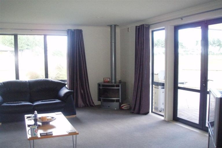 Photo of property in 64 Gibson Place, Papamoa Beach, Papamoa, 3118