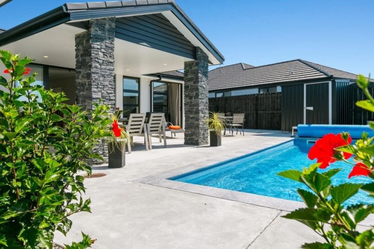 Photo of property in 52 Drabble Crescent, Papamoa Beach, Papamoa, 3118