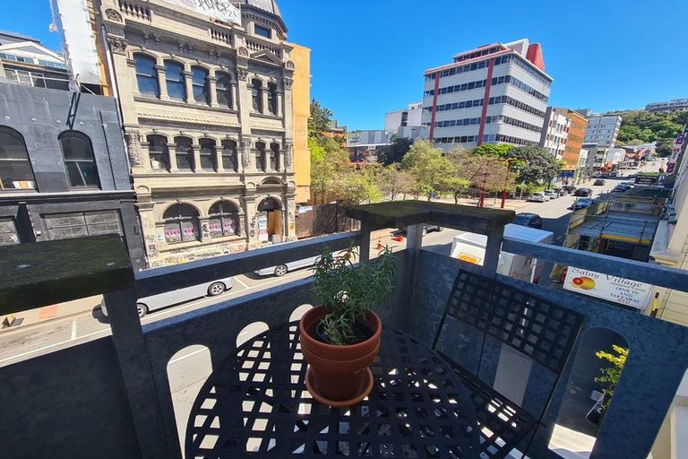 Photo of property in Sta Travel Flats, 1/130 Cuba Street, Te Aro, Wellington, 6011