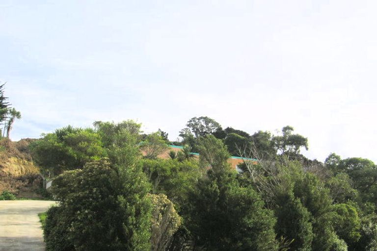 Photo of property in 28 Monowai Road, Johnsonville, Wellington, 6037
