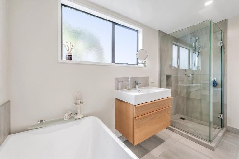 Photo of property in 34 Royleen Street, Casebrook, Christchurch, 8051