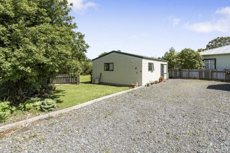 Photo of property in 13 Station Street, Woodville, 4920