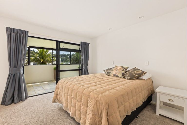 Photo of property in 15e Puriri Avenue, Orewa, 0931