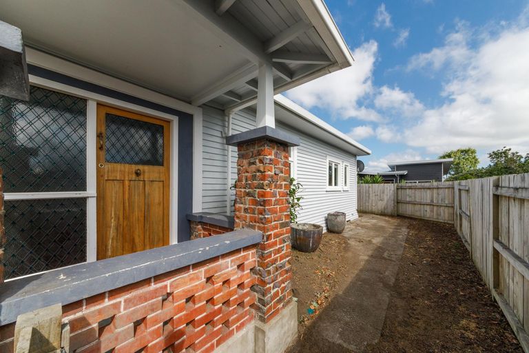 Photo of property in 643 Ferguson Street, Terrace End, Palmerston North, 4410