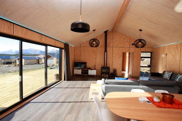 Photo of property in 7 Rankin Rise, Lake Tekapo, 7999