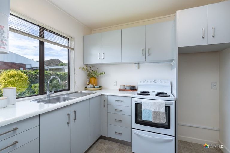 Photo of property in 1/66 Queens Grove, Hutt Central, Lower Hutt, 5010