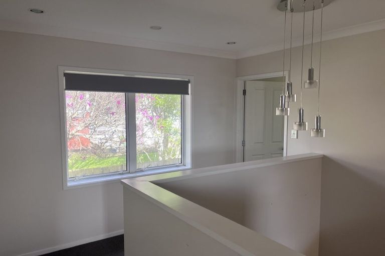 Photo of property in 873a Beach Road, Waiake, Auckland, 0630