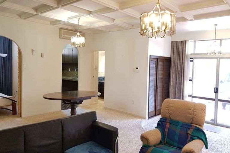 Photo of property in 387 Karori Road, Karori, Wellington, 6012