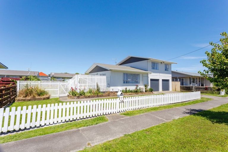 Photo of property in 38 Ward Street, Aramoho, Whanganui, 4500