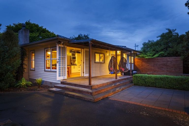 Photo of property in 67 Keeling Street, West End, Palmerston North, 4412