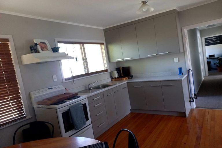 Photo of property in 2 Elliott Crescent, Owhata, Rotorua, 3010