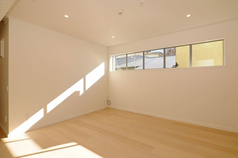 Photo of property in Quantum On Thorndon Quay, 3/163e Thorndon Quay, Pipitea, Wellington, 6011
