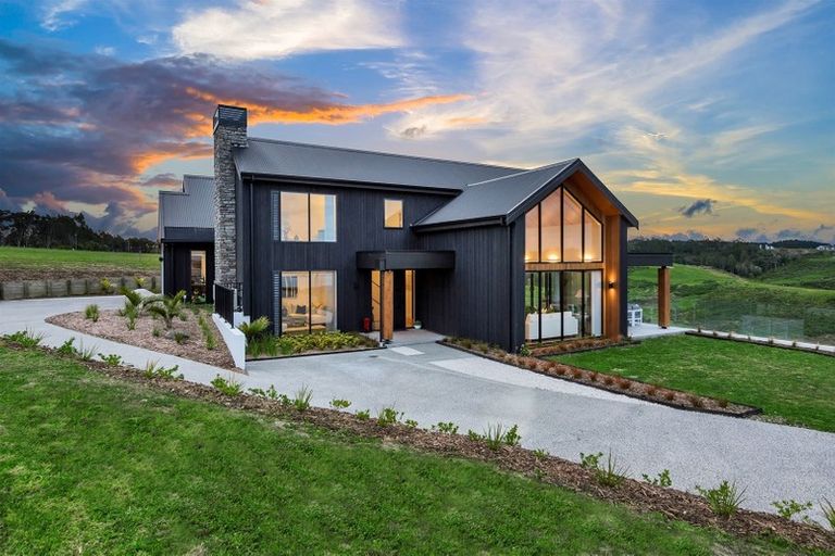 Photo of property in 110 Ahumoana Road, Okura Bush, Silverdale, 0794