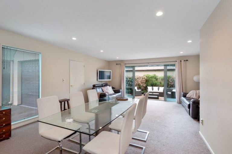 Photo of property in 1/104 Papanui Road, Merivale, Christchurch, 8014